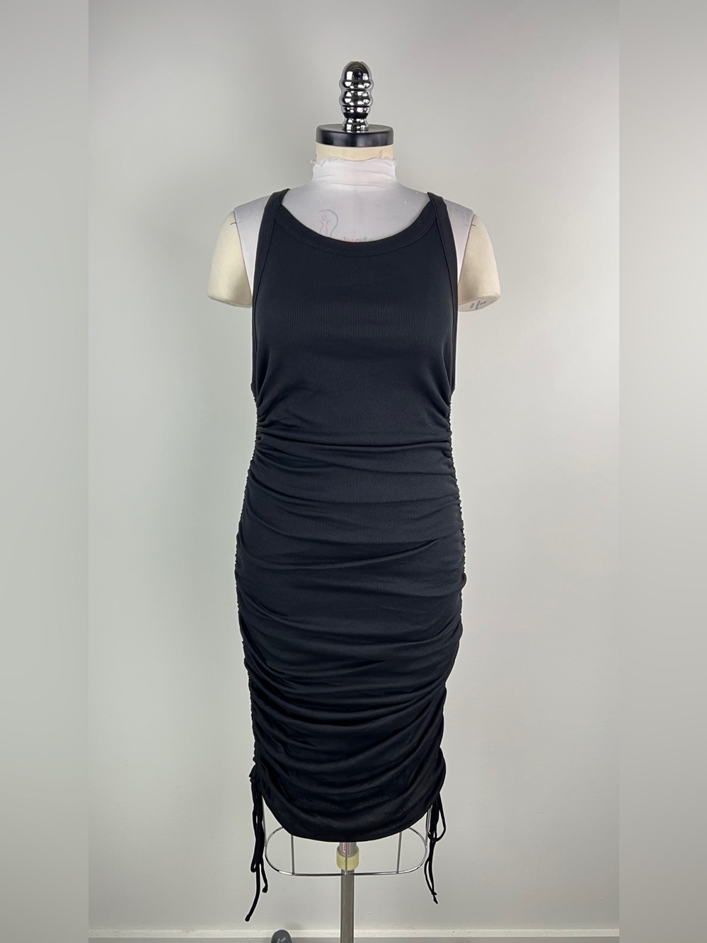 💚 3653. Black Ribbed Ruched Midi Tank Dress with Cross Back Straps